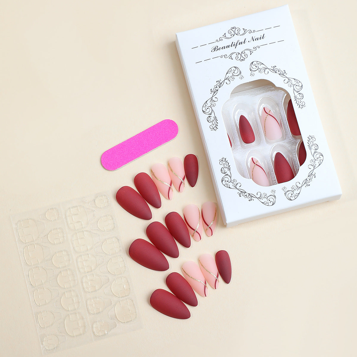 Press-On Nagelkunstset mit elegantem Design Brehn
