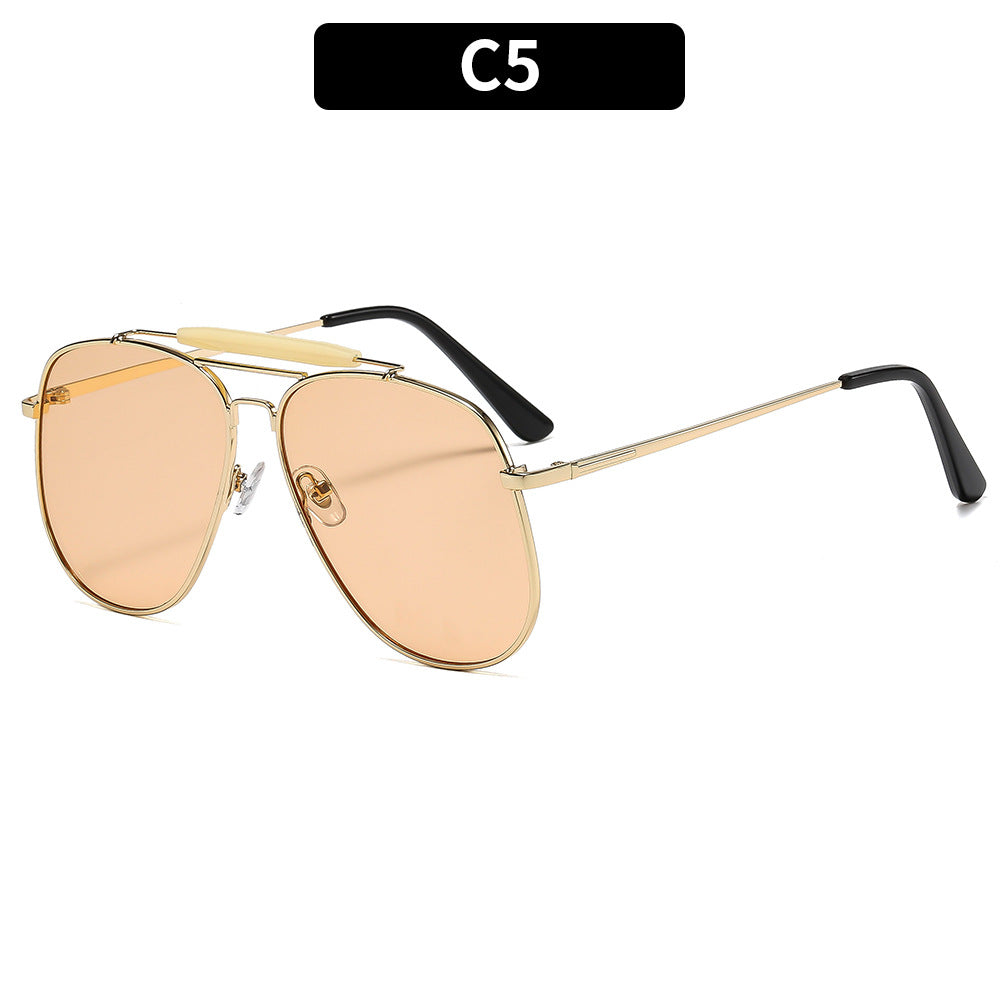Stylische Retro-Pilotensonnenbrille