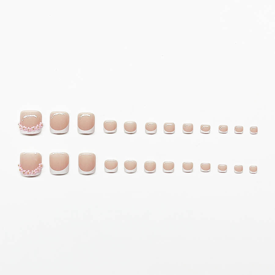 Fußnagelkunstset mit elegantem French Design und Glamourösen Strassakzenten Brehn