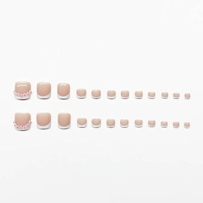 Fußnagelkunstset mit elegantem French Design und Glamourösen Strassakzenten Brehn