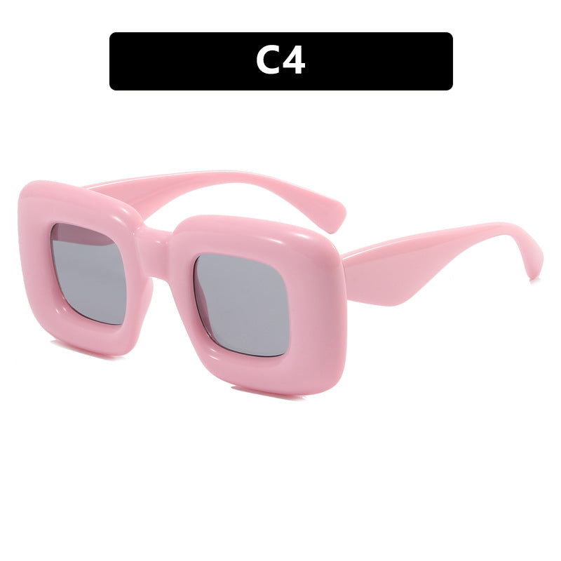 Damen rechteckige Sonnenbrille mit breitem Rahmen und schützendem UV-Filter Brehn