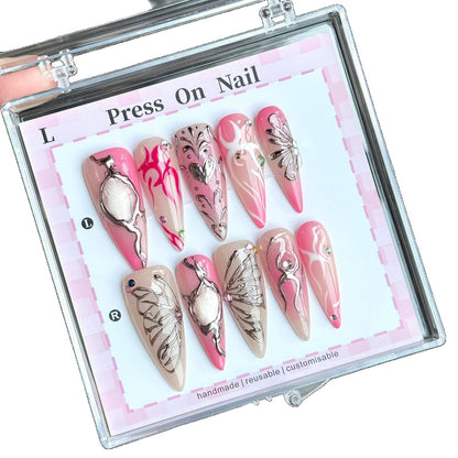 Künstlerisches Press-On-Nagelset mit Schmetterlings- und Blumenakzenten