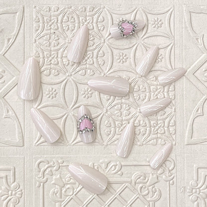 Glamouröses Press-On Nagelkunst Set Brehn