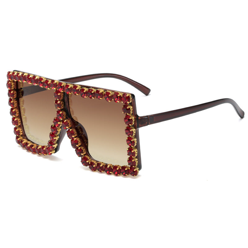 Damen auffällige quadratische Sonnenbrille mit funkelnden Applikationen Brehn