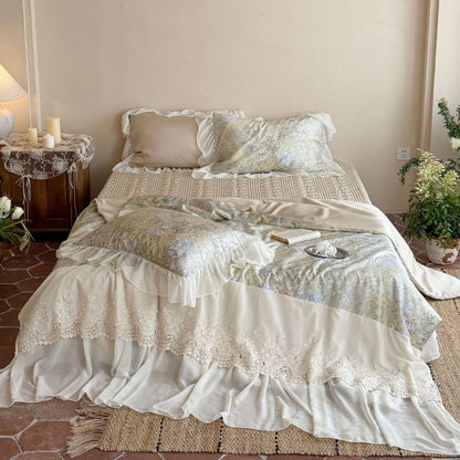 Romantisches Satin-Bettwäsche-Set mit Rüschen- und Spitzenbesatz