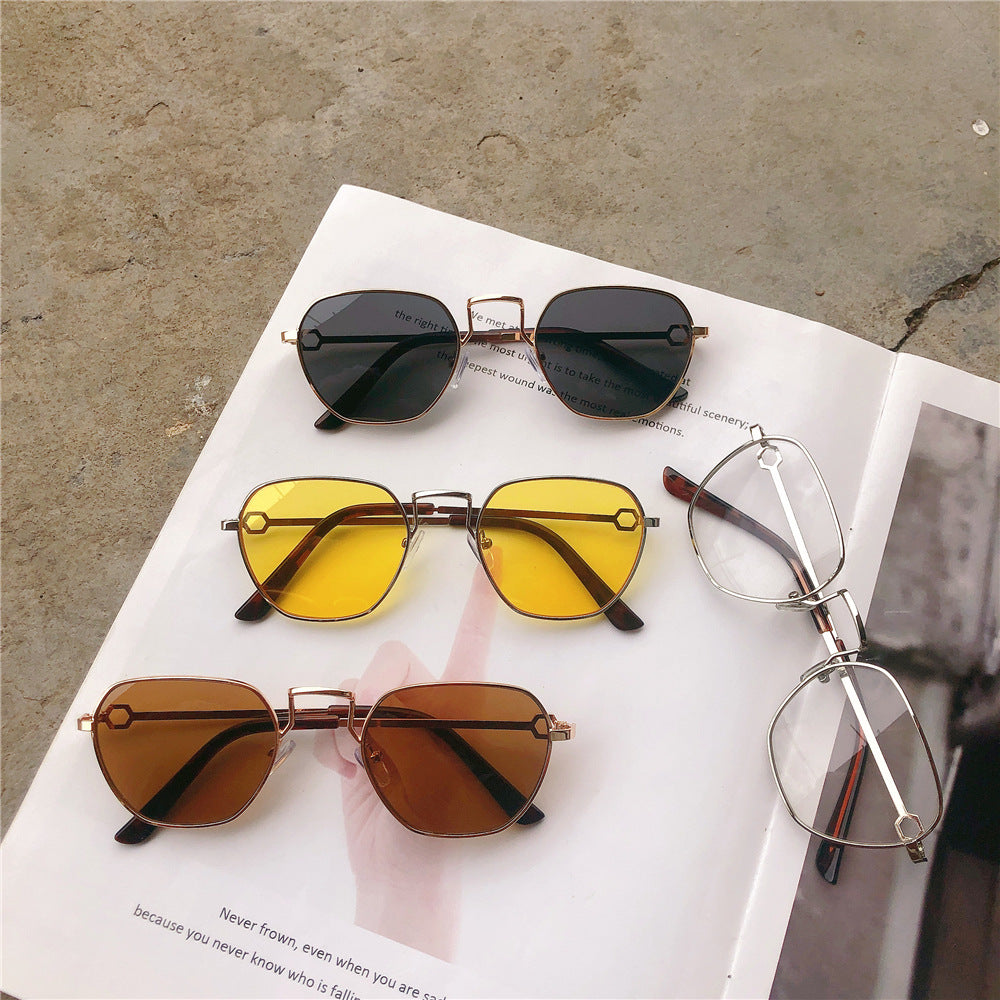 Vintage-inspirierte geometrische Rahmen-Sonnenbrille Brehn