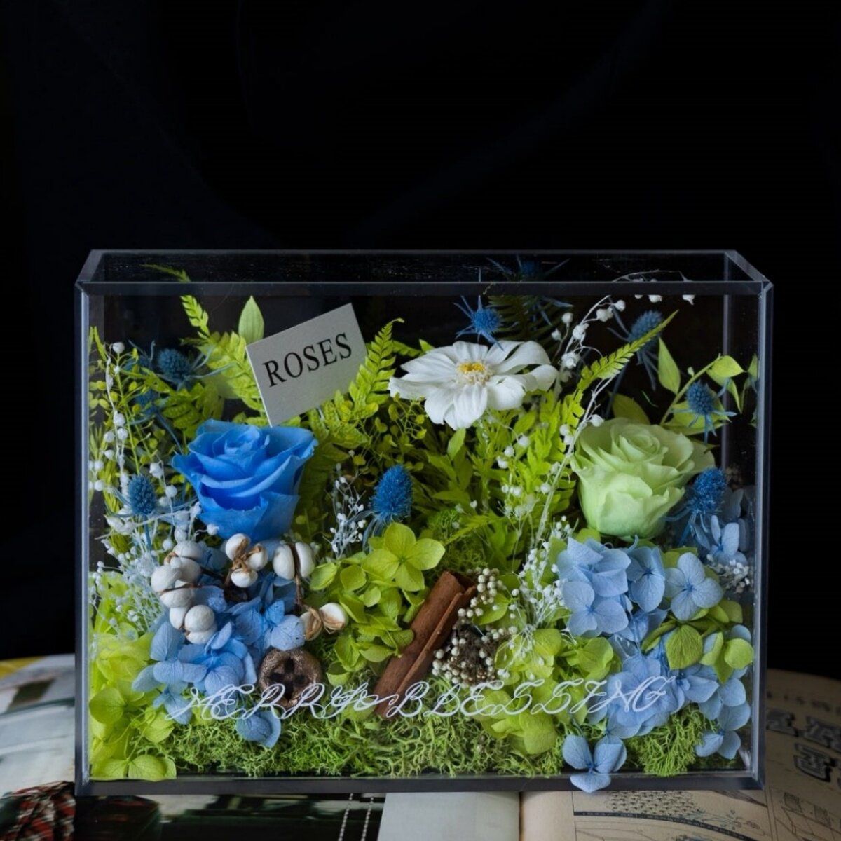 Konservierte Blumenanzeige Box