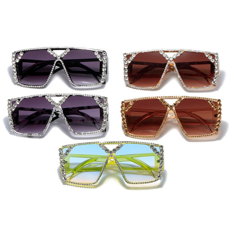 Damen Glamouröse Oversized-Sonnenbrille mit funkelndem Rahmen und UV-Schutz Brehn