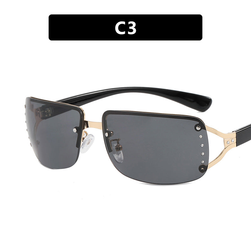 Damen extravagante Sonnenbrille im modernen Design mit feinen Akzenten Brehn