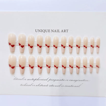 Herz-dekorierte Press-On Nagelkunst Set