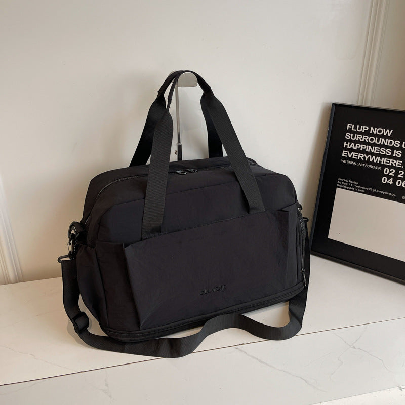 Vielseitige Reisetasche mit mehreren Taschen Brehn