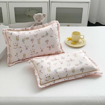 Baby Musselin Kissen Set mit Bärenmotiv & weichem Gaze-Rüschensamt