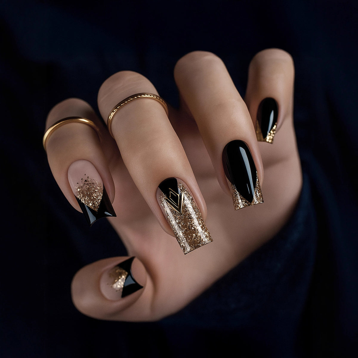 Glamoröse schimmernde Nagelkunstverlängerungen Brehn