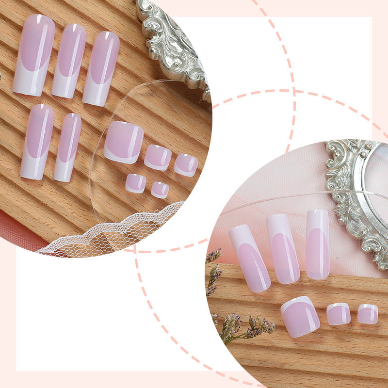 Kreatives Nagelset mit elegantem French-Tip und Glitzereffekten Brehn