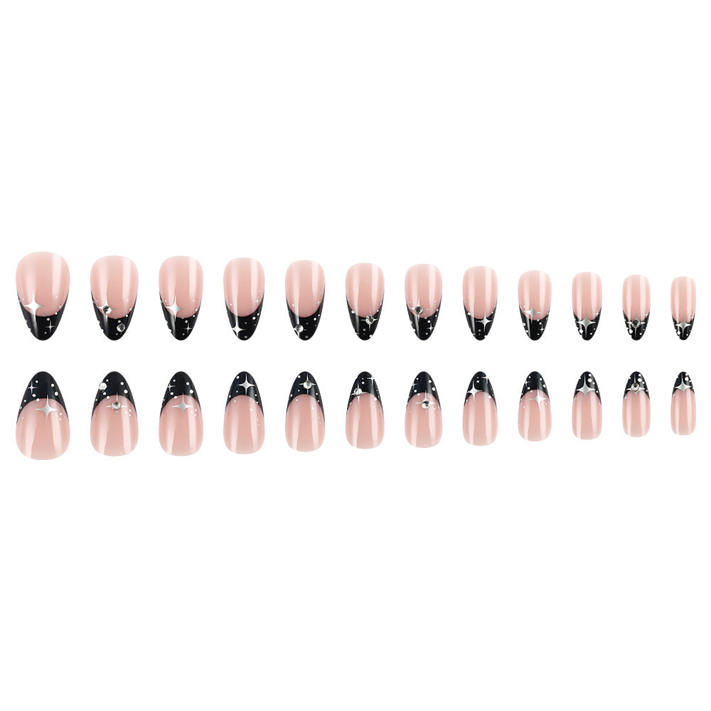 Elegante Stiletto-Nagelkunst Brehn