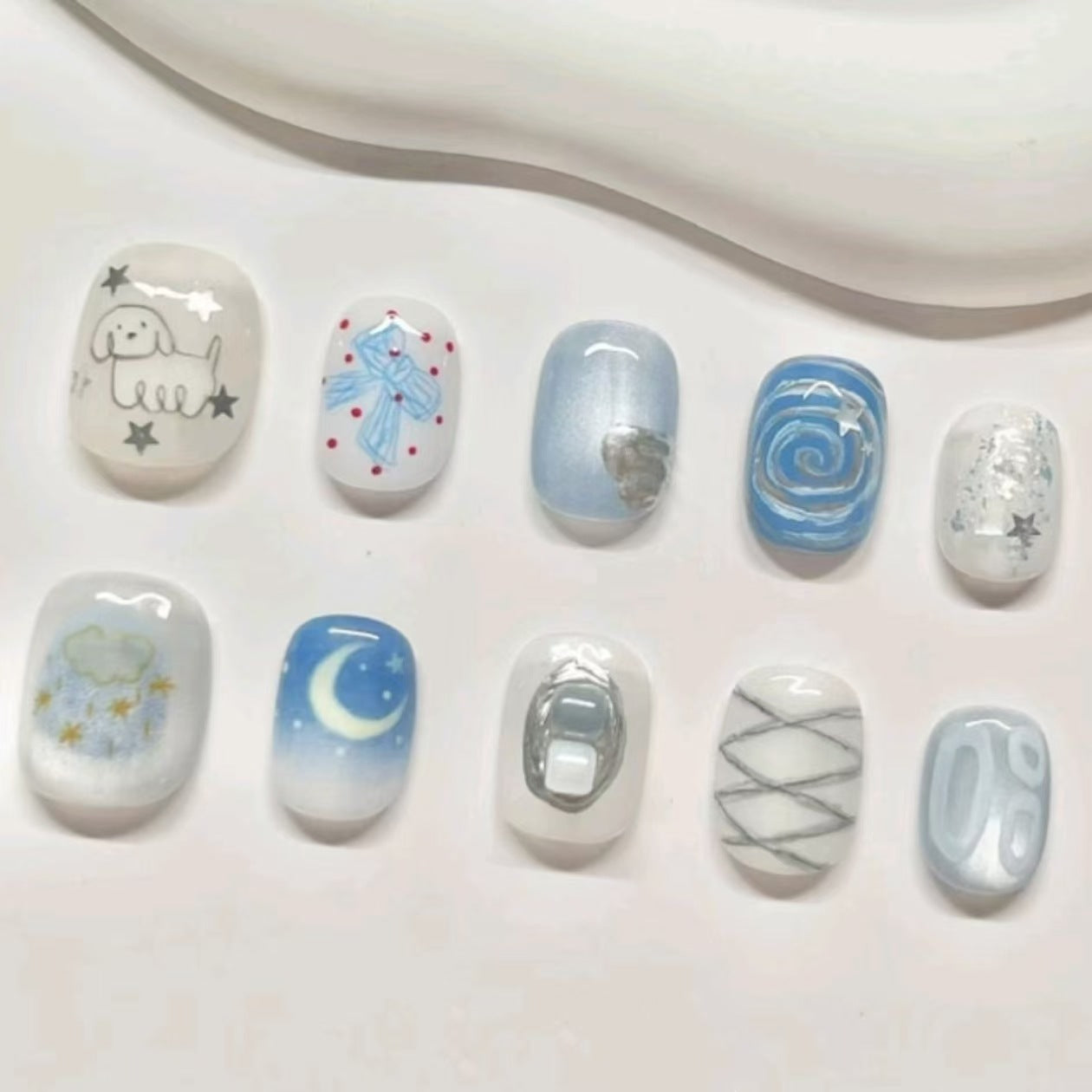 Verspielt Charakter Press-On Nagelkunst Set Brehn