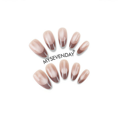 Elegante Press-On Nagelset mit French Tip Design Brehn