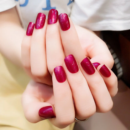 Glänzende Gel-Nagelerweiterungen Brehn