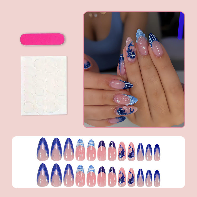 Kunstnagelset mit maritimen Motiven und modernen Designs Brehn
