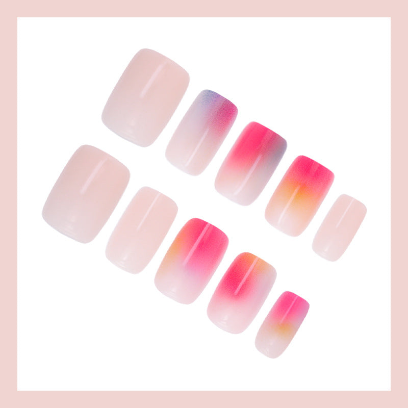 Kunstnagelset mit elegantem Farbverlauf und glitzernden Akzenten Brehn