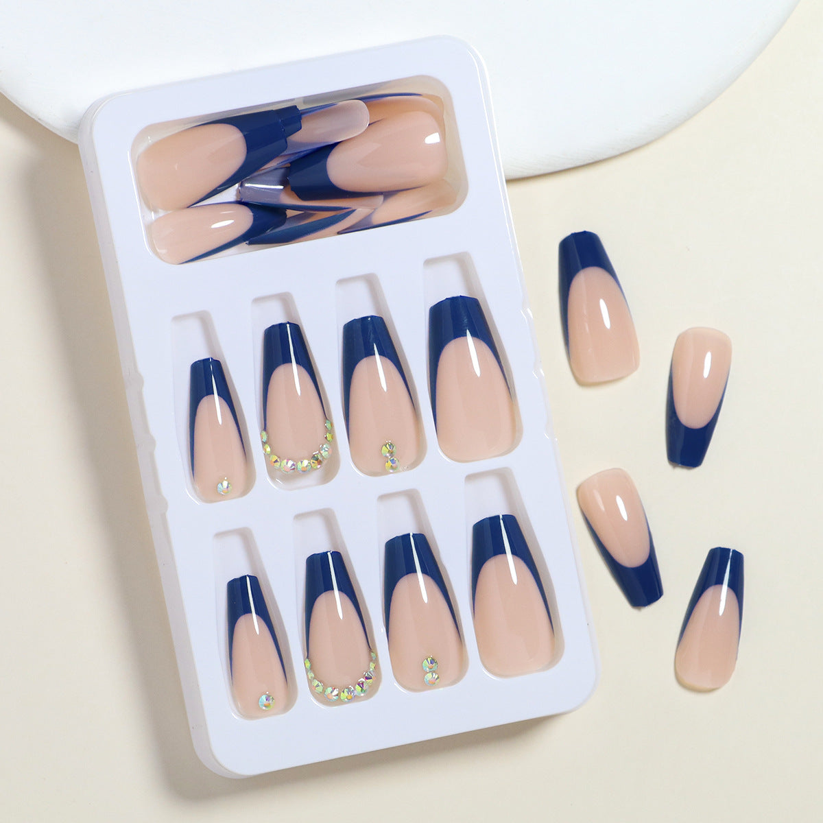 Premium Französischer Tip Press-On Nail Set Brehn