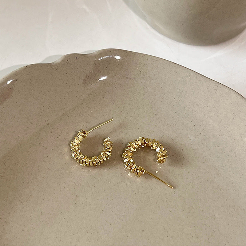 Glitzernde Creolen mit Funkelnden Details Brehn