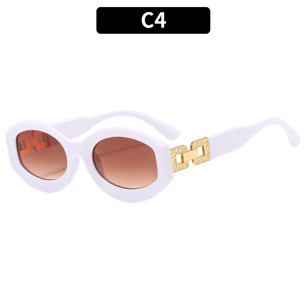 Oversized Cat-Eye Sonnenbrille mit eleganten goldenen Akzenten