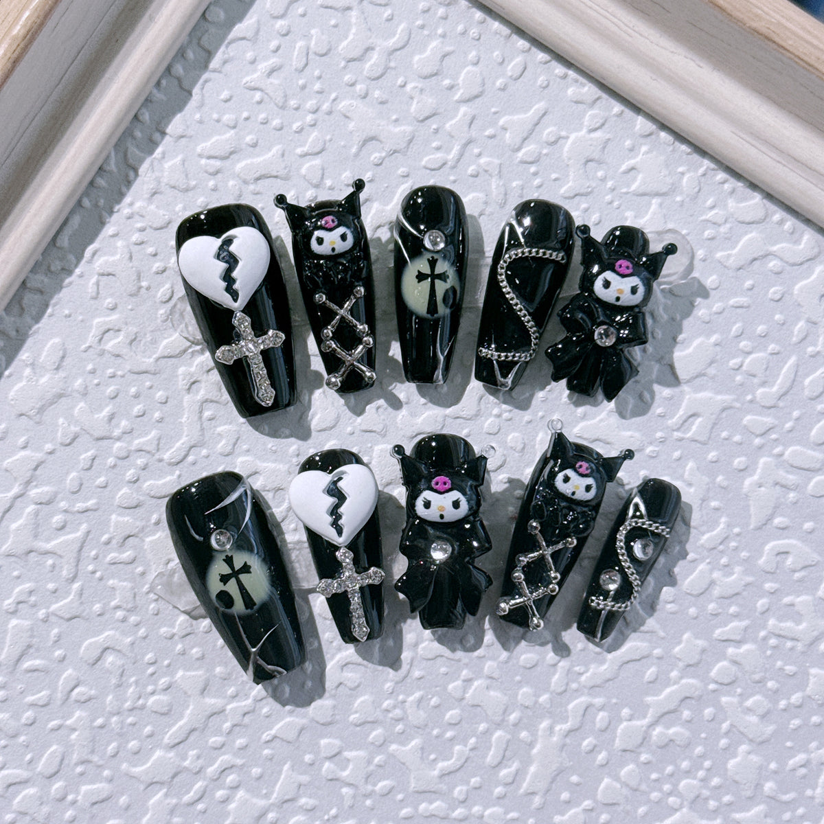 Gothic-inspirierte dekorative Press-On-Nagelkunstset