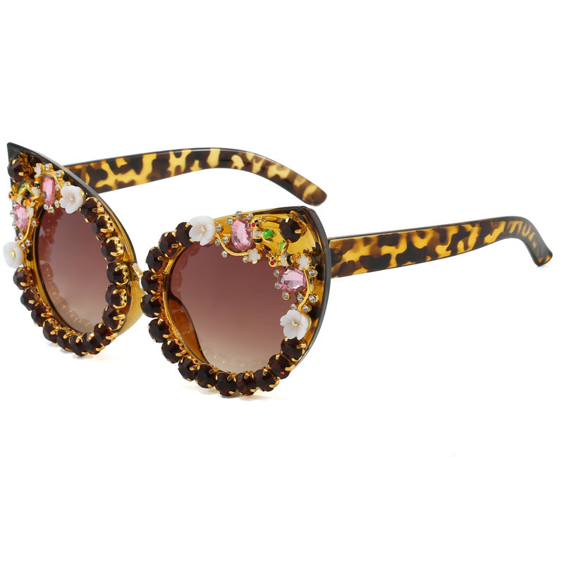 Damen Herzförmige Sonnenbrille mit funkelnden Akzenten Brehn