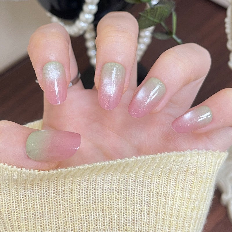 Glänzendes Nagelset Brehn