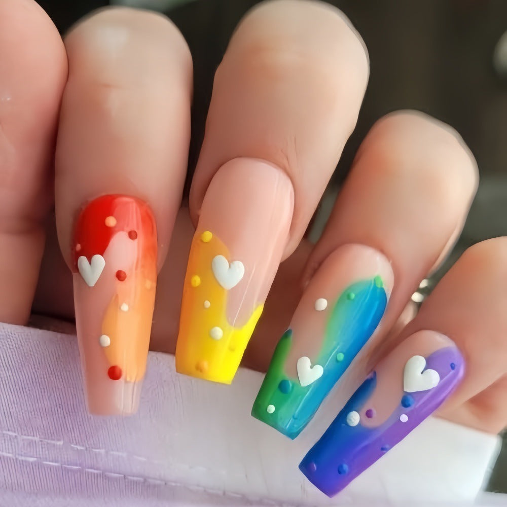 Kunstnagel Set mit bunten und kreativen Designs Brehn