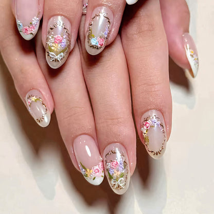 Dekoratives Press-On Nagelkunstset mit floralen Akzenten Brehn 1790636675