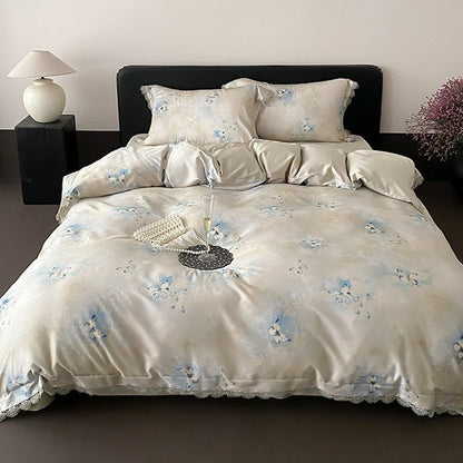 Premium-Bettwäsche aus feinem Satin mit aquarellierter Blumenoptik und Spitzenkante
