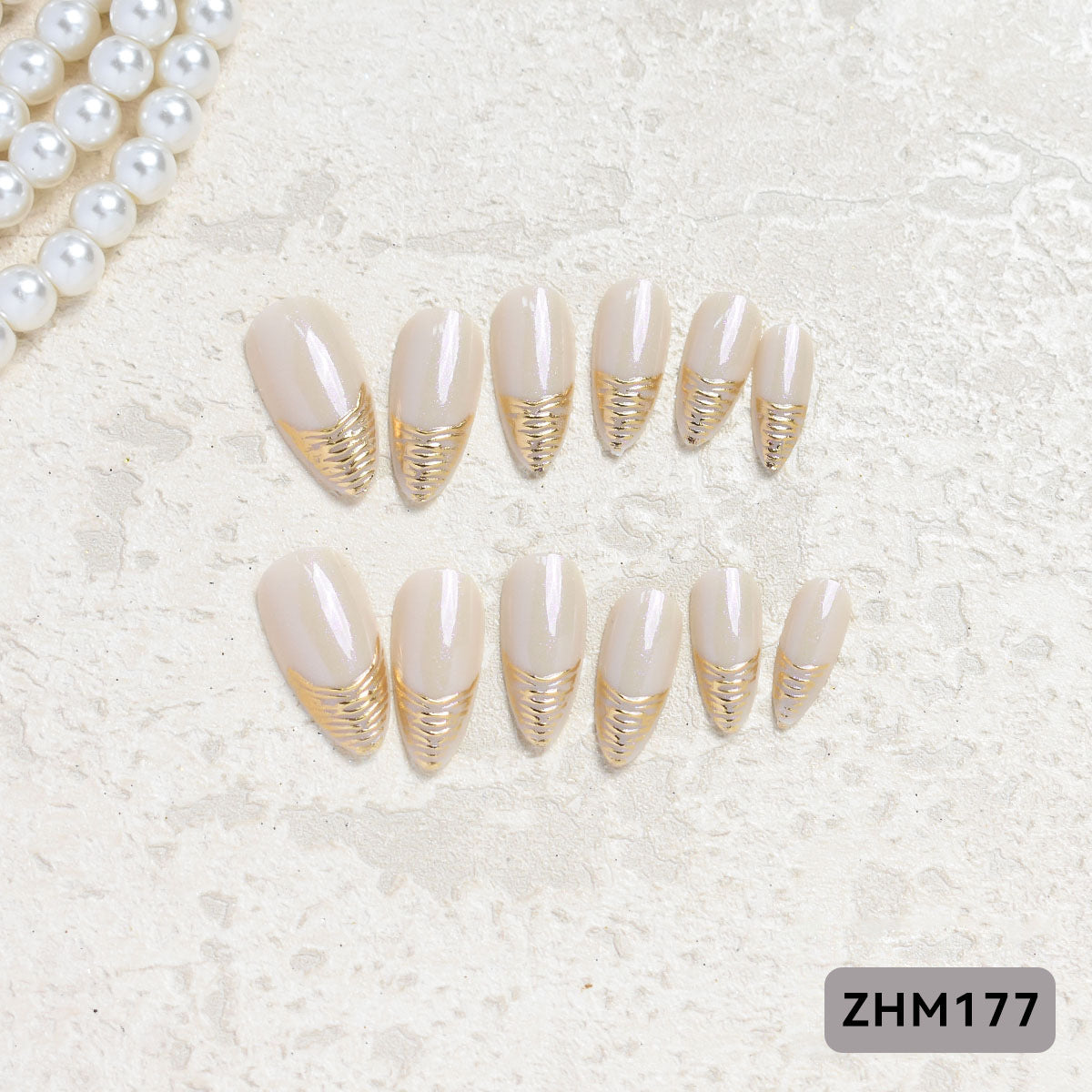 Künstlerisches Press-On-Nagelset mit Kirschblütenmuster Brehn