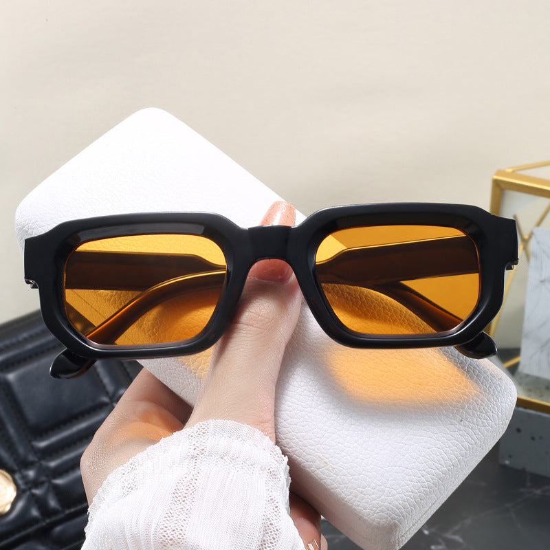 Damen Modische quadratische Sonnenbrille mit klarem Rahmen Brehn