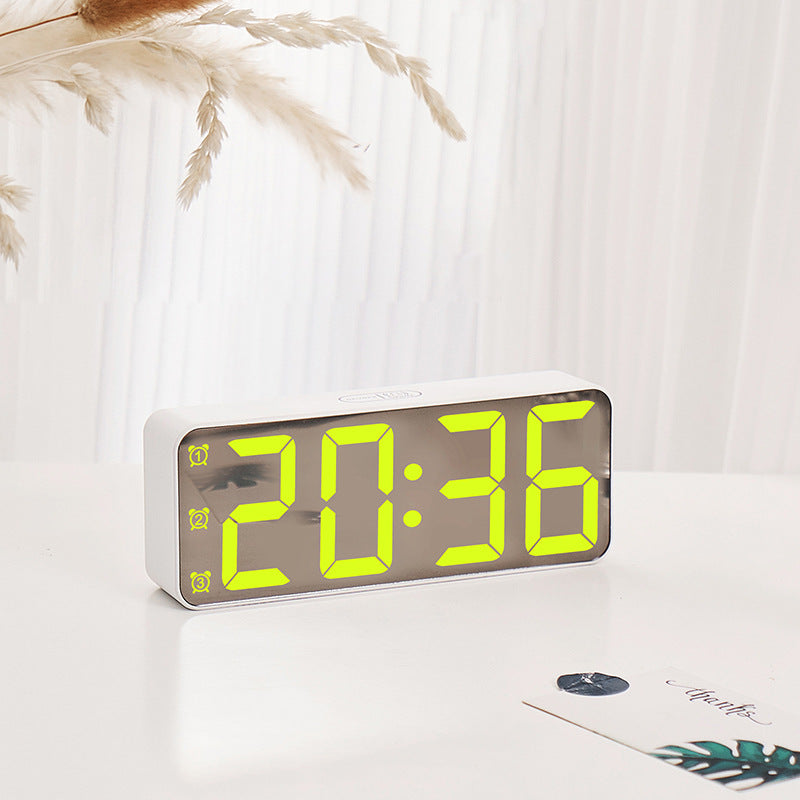 Digitaler Wecker mit großem Display Brehn