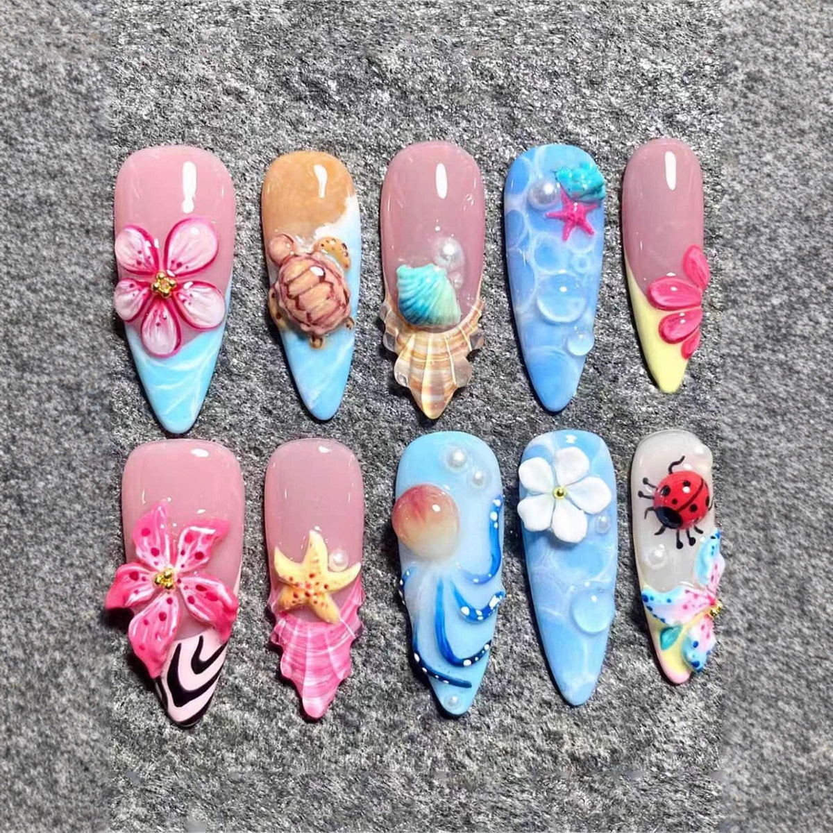 Künstlerisch vom Ozean inspiriertes Nagelkunst-Enhancements Brehn
