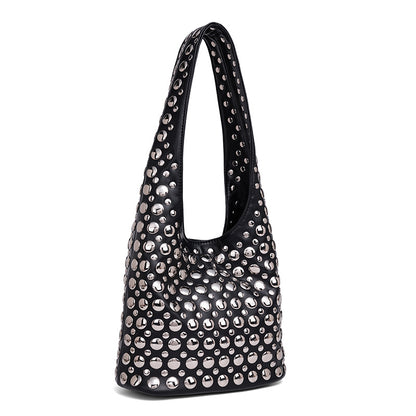 Nietenleder Schultertasche Brehn
