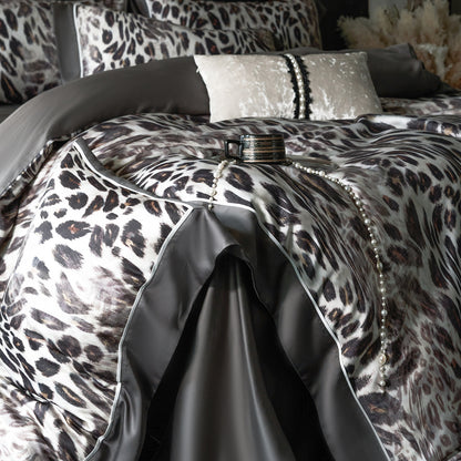 Luxuriöses Floral Satin Bettbezug-Set mit seidig-elastischer Oberfläche und gesticktem Rand