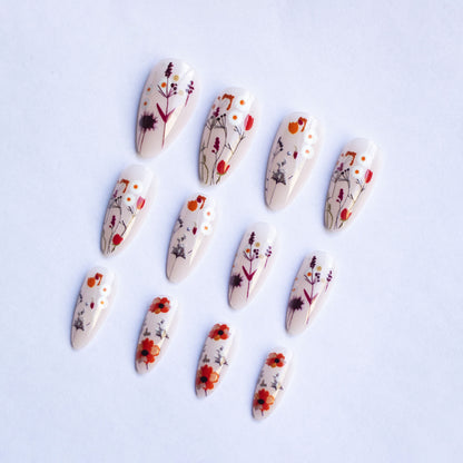Künstlerisches Nageldesign