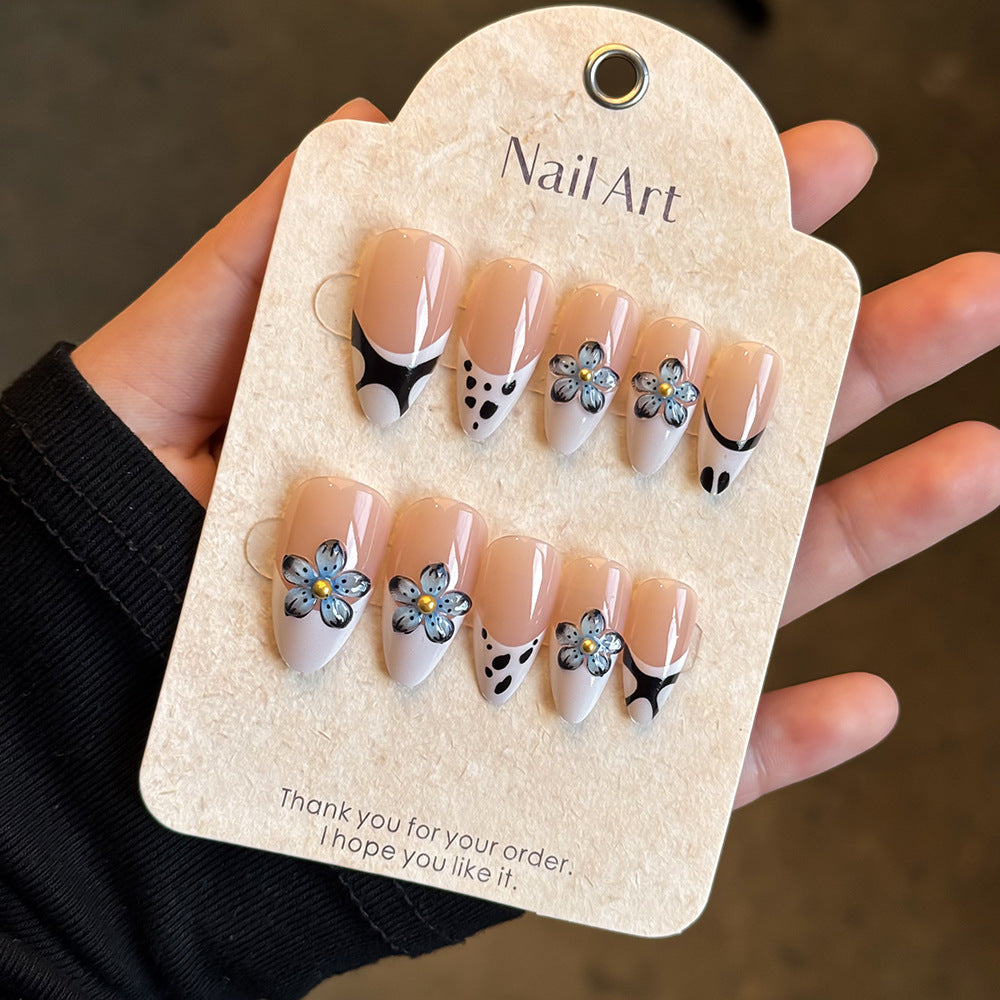 Blumen-Themen Press-On Nageldesign-Kollektion Brehn