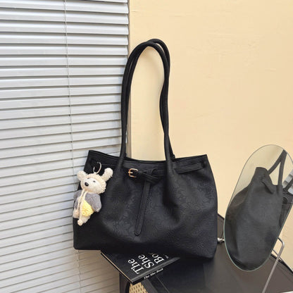 Elegante Handtasche mit floralem Muster