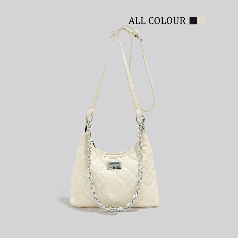 Gepolsterte Schultertasche mit Kettengriffen Brehn