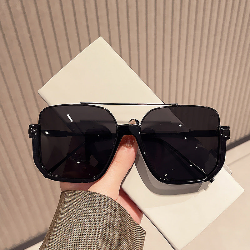 Damen oversized Sonnenbrille mit elegantem, quadratischen Rahmen Brehn
