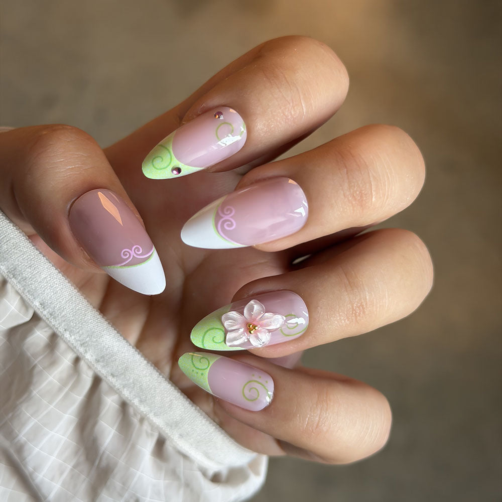Künstlerisches Floral-Akzent Press-On Nagelset Brehn