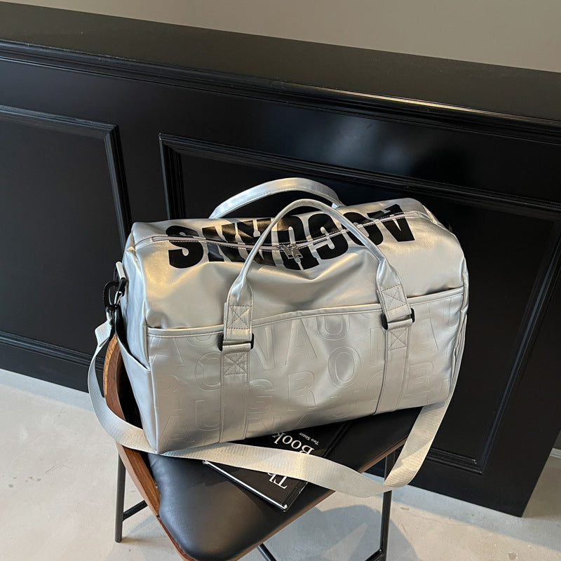 Sportliche Reisetasche Mit Verstärktem Boden Brehn