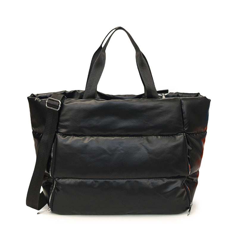 Stylish Minimalist Weekend Bag