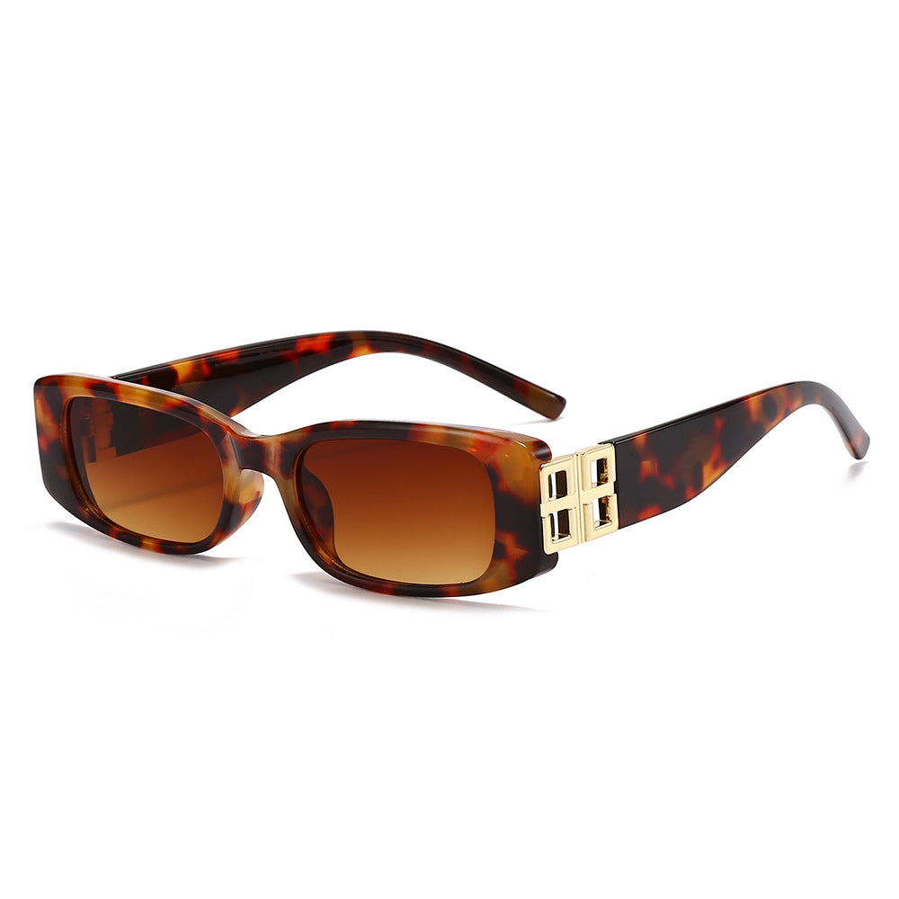 Damen Modische Sonnenbrille mit luxuriösem goldfarbenen Akzent Brehn