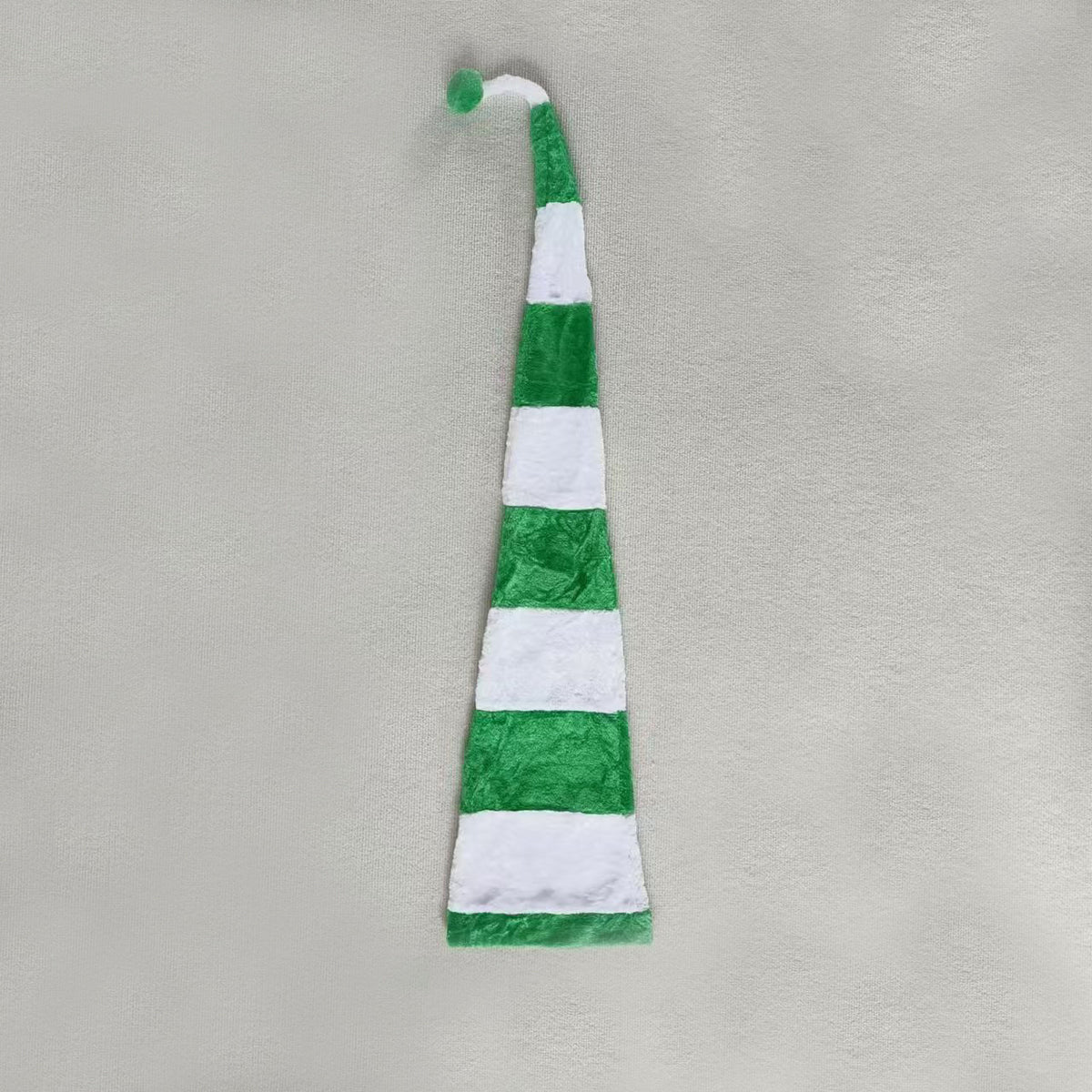 Lange Weihnachtsmütze im gestreiften Design