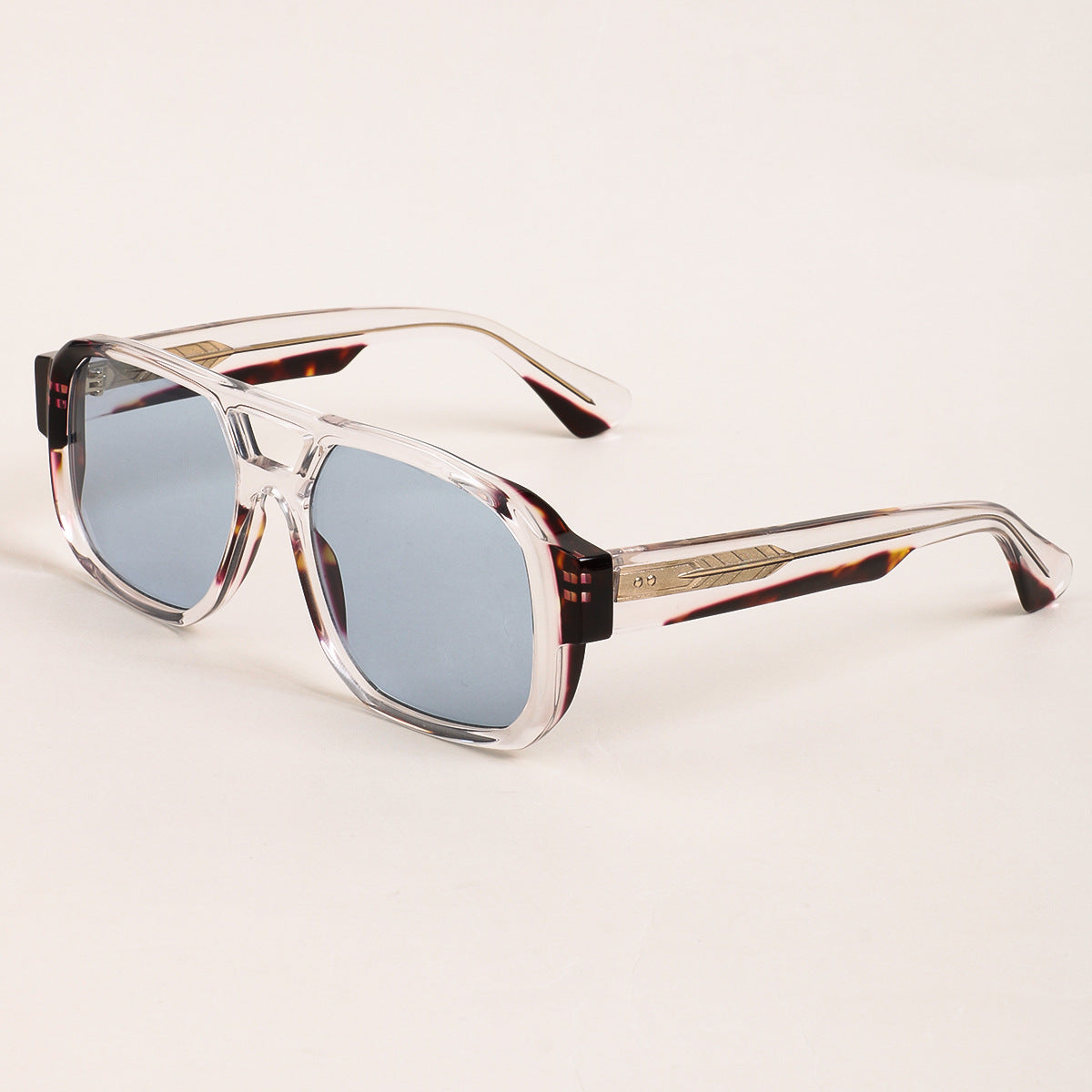Damen Sonnenbrille im modernen Oversize-Stil mit klarem Rahmen und robusten Gläsern Brehn
